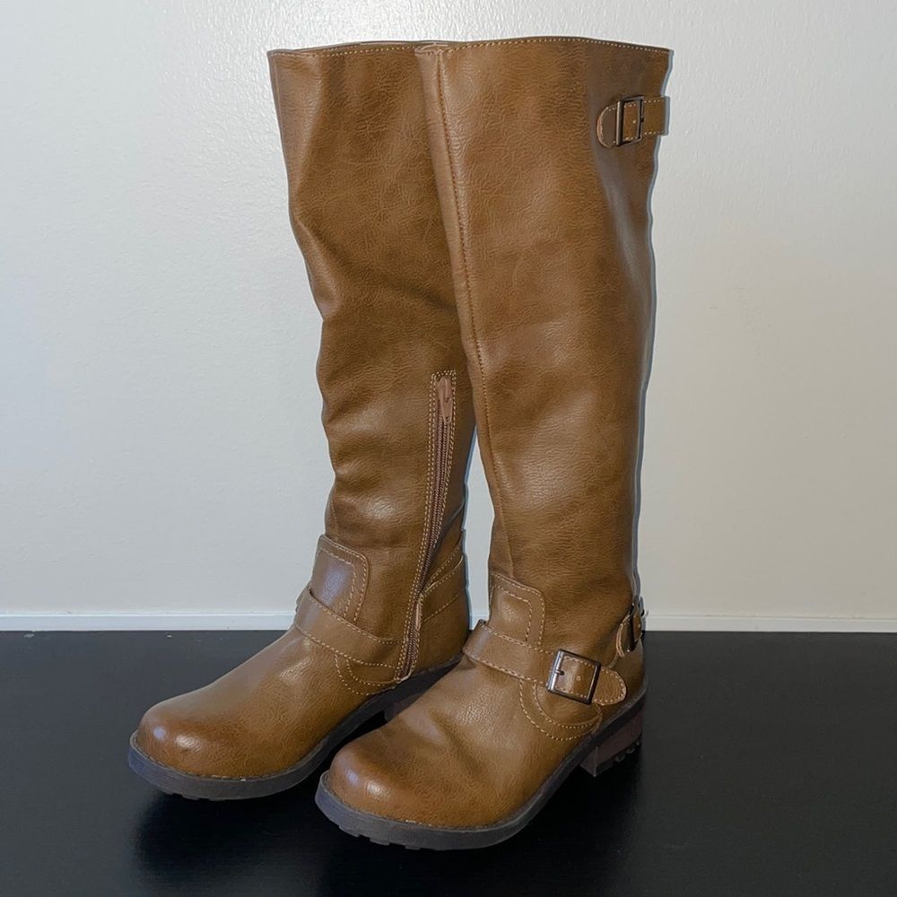 Beige Women's Target Boots with Zipper Close, Buckle Accents, Round Toe